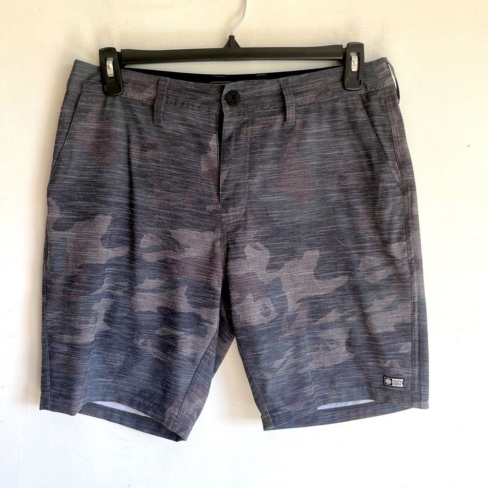 Salty Crew Gray Hybrid Shorts Modern Camouflage green, black and brown size 32